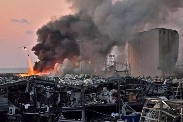 حريق هائل بمرفأ بيروت في لبنان والحماية المدنية تتدخل لإطفائه